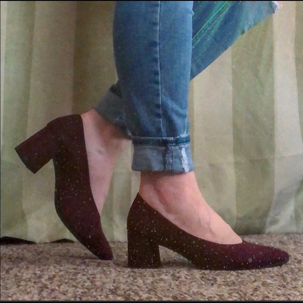 Christian Soriano Wine pumps